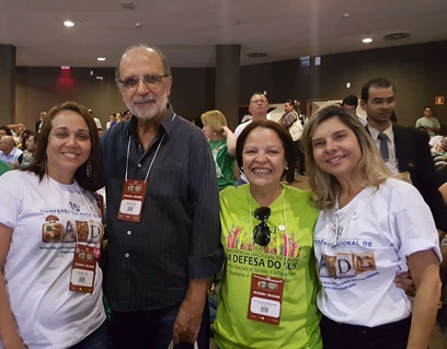 Da direita para esquerda: Representantes do Rio de Janeiro - Rosangela Mendonça (CREFONO1), Etila Elane (Sindicato dos Psicólogos), Jorge Darze (Sindicato dos Médicos) e Francinete Oliveira (Conselho de Assistência Social) 